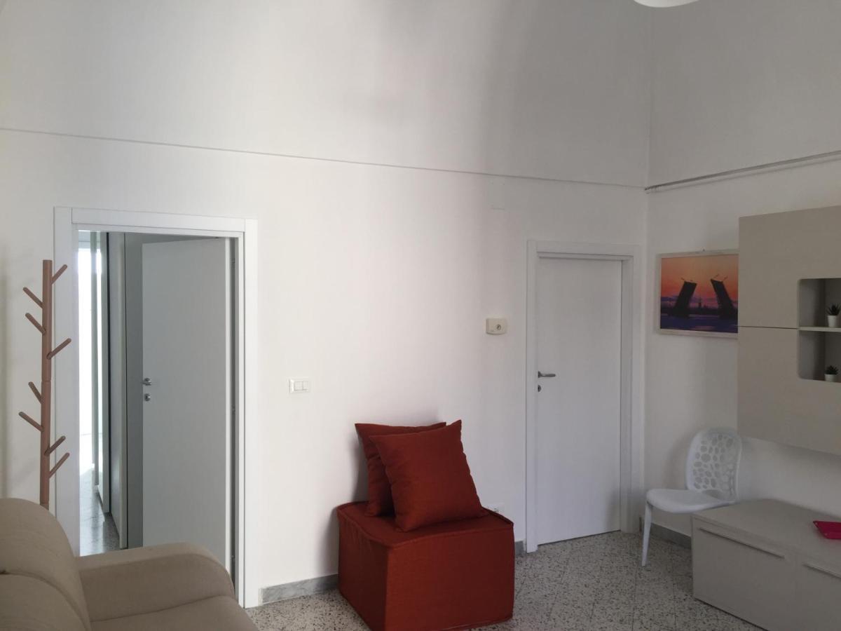 Donna Nina - Via San Martino 62 Apartment Монополи Екстериор снимка